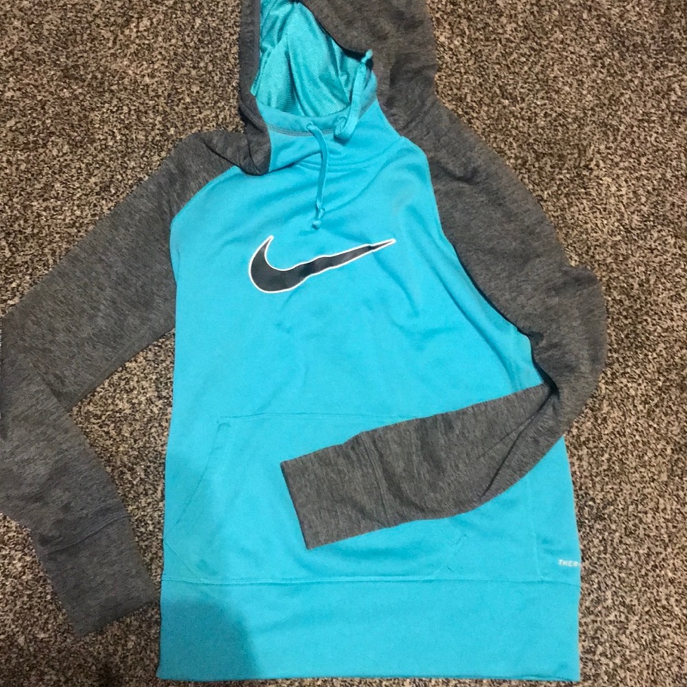 Nike sweatshirt